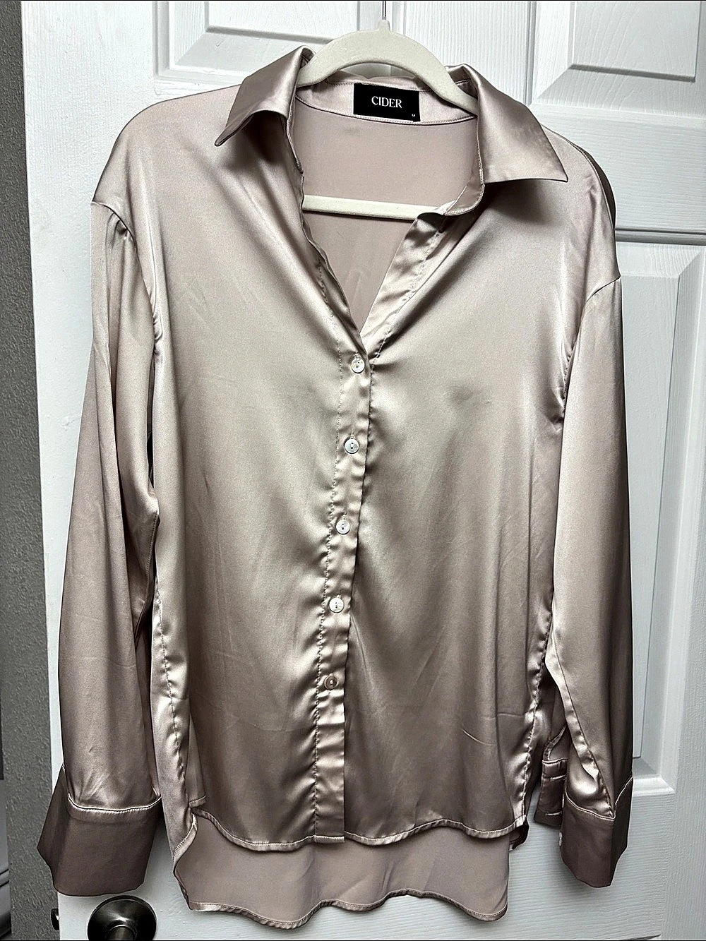 CIDER Satin Collar Solid Button Long Sleeve Blouse Light Tan Beige Medium